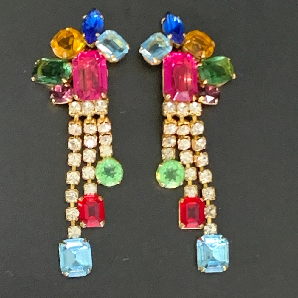 VINTAGE MULTI COLOR RHINESTONE CLIP-ON / DROP DANGLE EARRINGS